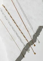 ジュエッテの新作ジュエリー、チェーンを組み合わせたブレスレット＆ラフな付け心地のイヤーカフス｜写真4