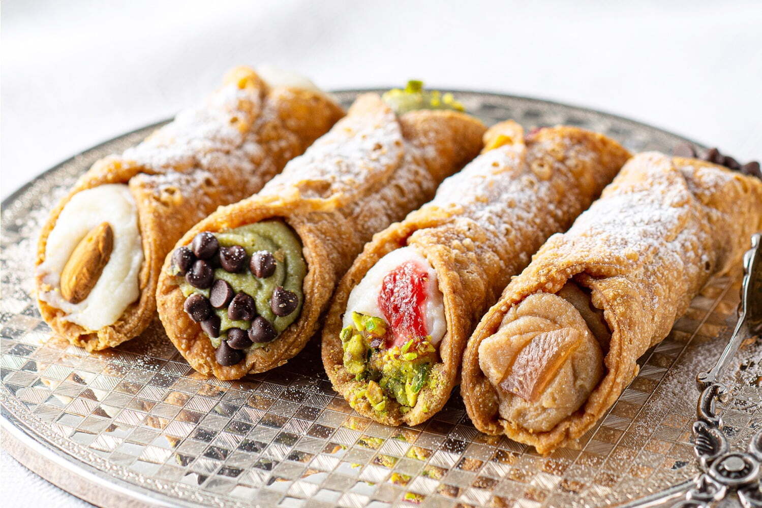 「三越イタリア展」出来立てパスタ＆ひんやりピスタチオスイーツ、おいしいグルメが日本橋三越に