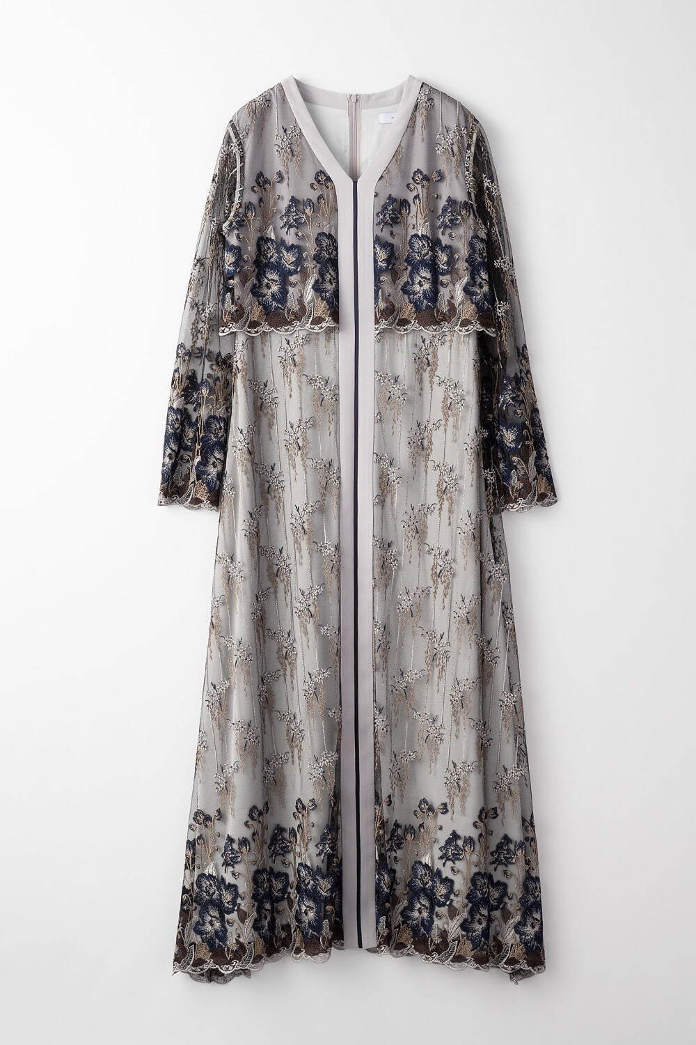ミューラル“花咲く”総刺繍レースドレス＆雪解けのグラデーションに着想したジャケット、渋谷では試着会開催｜写真21