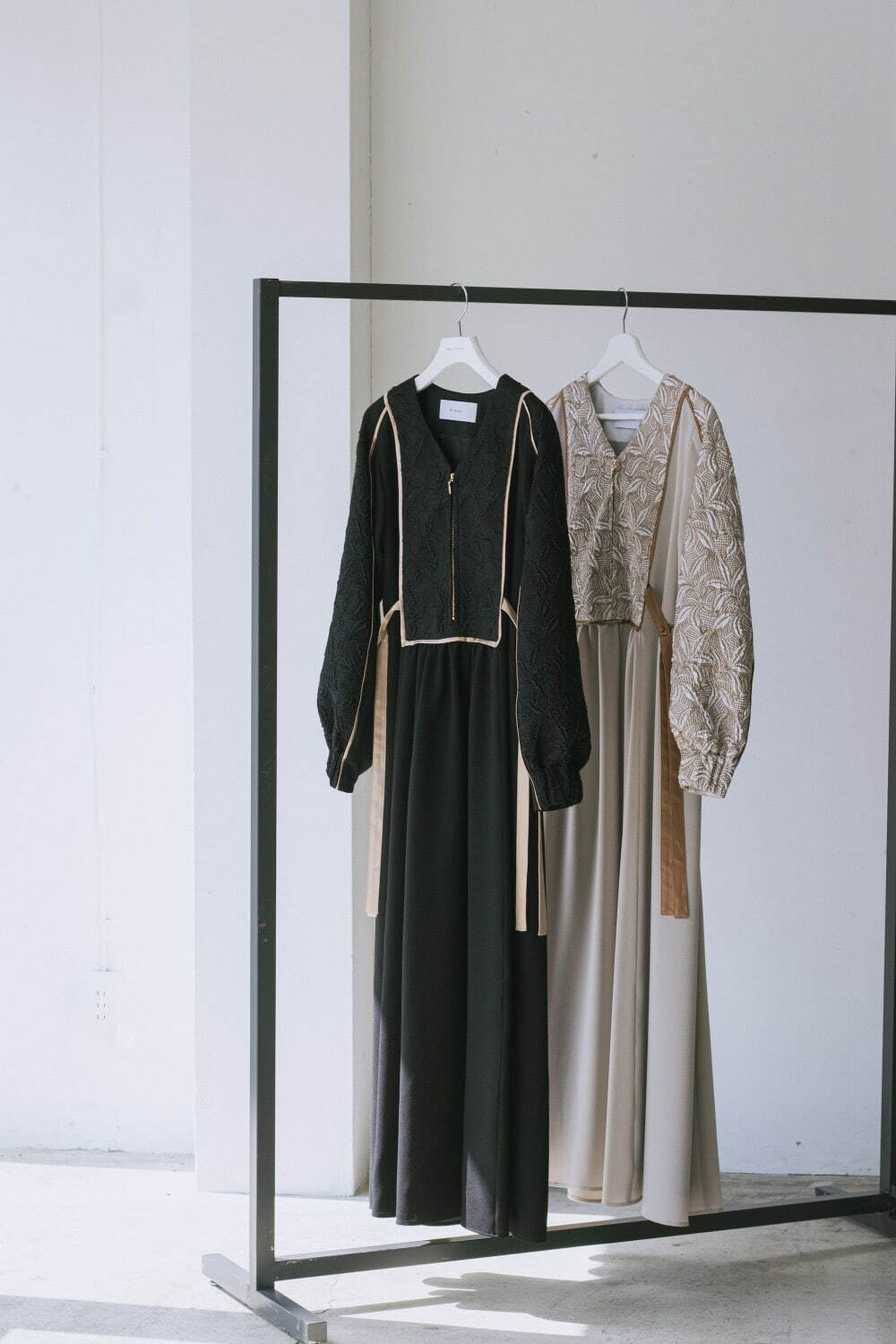 ミューラル“花咲く”総刺繍レースドレス＆雪解けのグラデーションに着想したジャケット、渋谷では試着会開催｜写真56