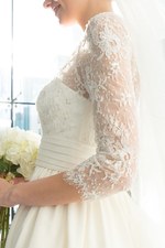 ウェディングのトレンドはゴールド！NY・ロンドンのセレブに人気の新作ドレスをノバレーゼが披露｜写真30