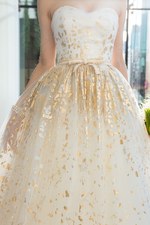 ウェディングのトレンドはゴールド！NY・ロンドンのセレブに人気の新作ドレスをノバレーゼが披露｜写真32