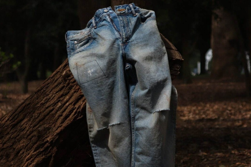 リメイク｜“経年変化”が楽しめるリペア加工メンズデニム、ウィズム別注のアンセルム デニムパンツ