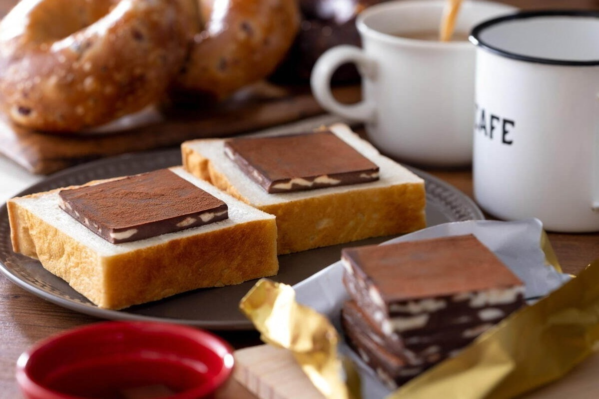 食パン｜シルスマリア「生チョコバター」熱々トーストにのせるととろける“新感覚”生チョコ