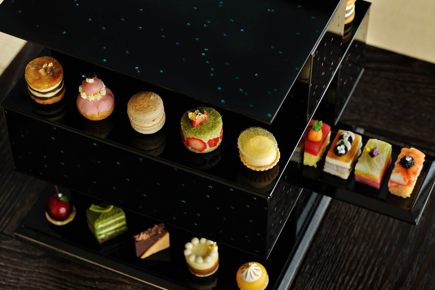 日本酒｜ 星野リゾートの日本旅館「星のや東京」から初アフタヌーンティー、“茶の湯”着想の和菓子＆点心