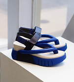 ユナイテッド ヌード“厚底ソール×トング”の新作スポーツサンダル、鮮やかなブルーやグレーで｜写真1