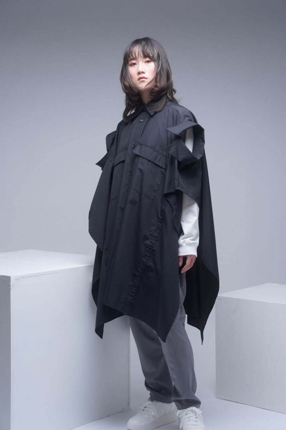 オクシモロン 2022-23年秋冬コレクション、既存の意識を問う“違和感”｜写真1