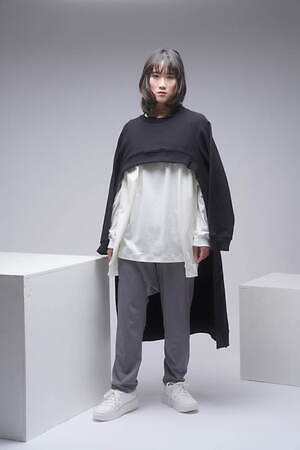 オクシモロン 2022-23年秋冬コレクション、既存の意識を問う“違和感”｜写真17