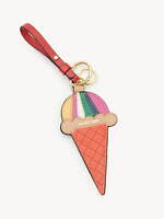 シーバイクロエ“アイスクリーム”チャーム付き新作バッグ、夏