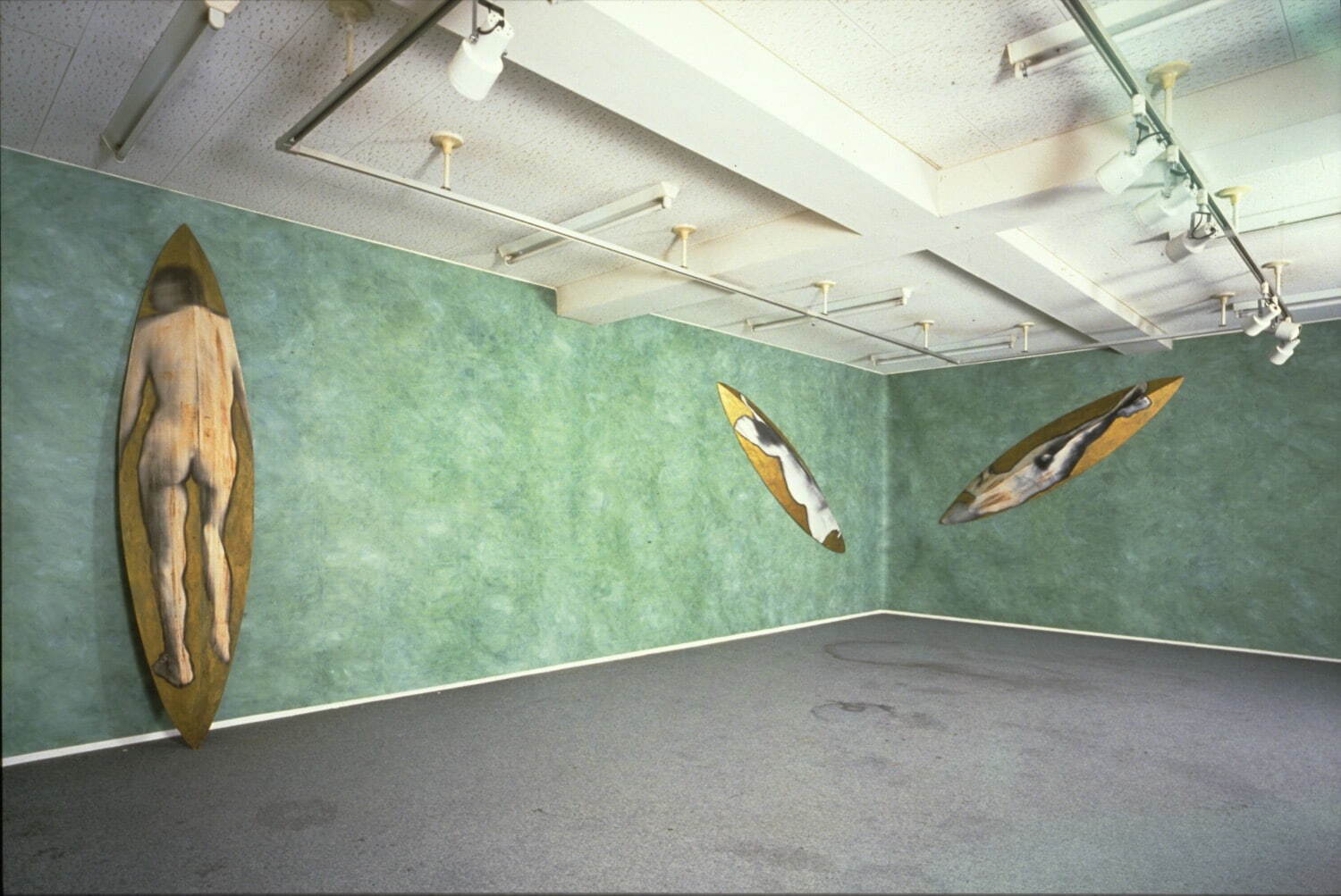 石原友明《約束II》1984年ギャラリー白での展示風景 現・高松市美術館および作家蔵 撮影：石原友明