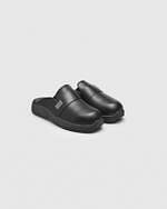 トムウッド×スイコックのコラボシューズ、メタルプレート付きサボ＆ストラップサンダル｜写真2