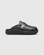 トムウッド×スイコックのコラボシューズ、メタルプレート付きサボ＆ストラップサンダル｜写真1