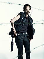 リミ フゥ 2022-23年秋冬コレクション - 棘をまとう、保護と安定の象徴として｜写真3