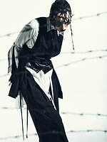 リミ フゥ 2022-23年秋冬コレクション - 棘をまとう、保護と安定の象徴として｜写真10