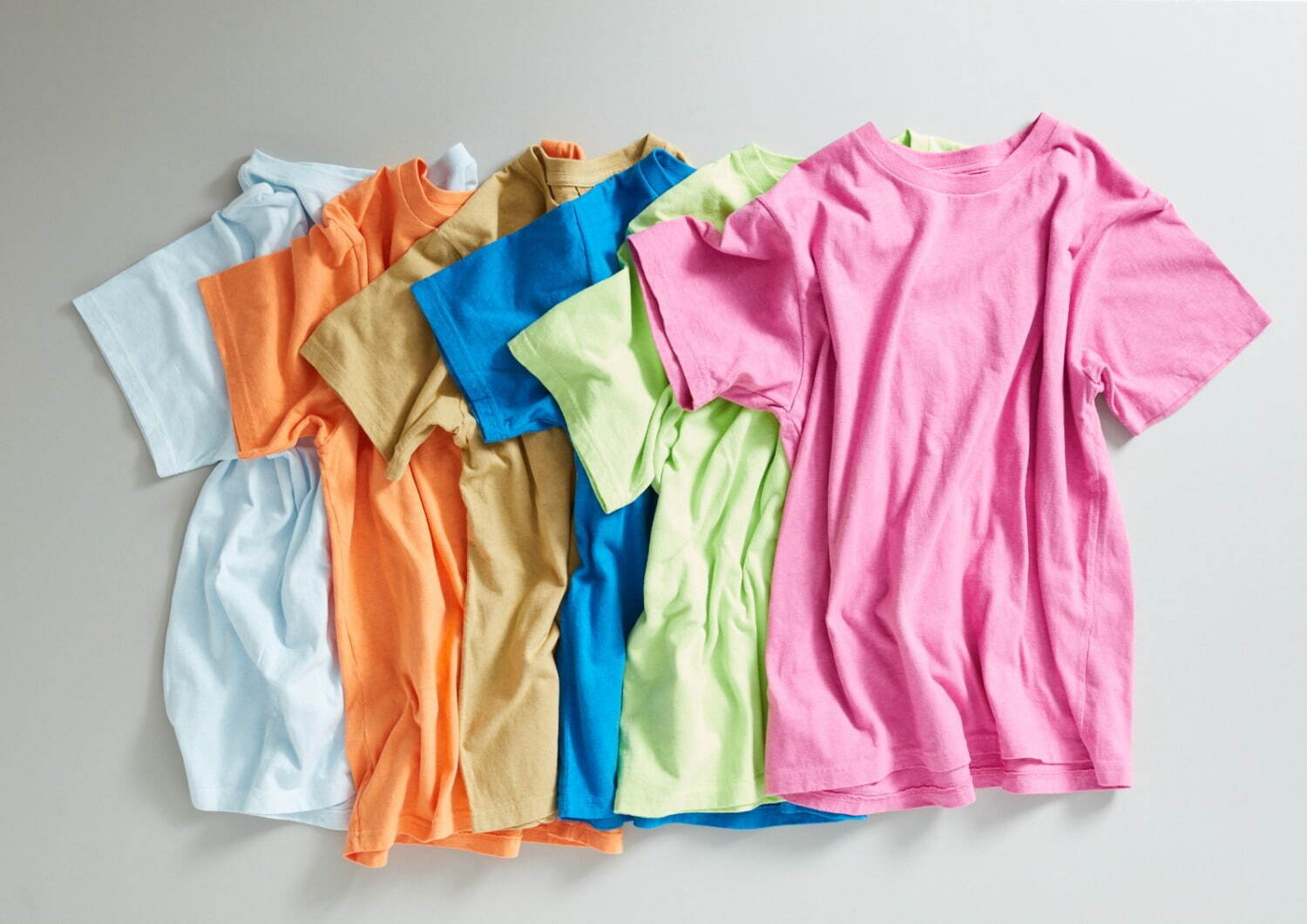 フィルメランジェ“フルーツ”で染めた新作ボタニカルダイTシャツ、オレンジやラズベリー色｜写真7