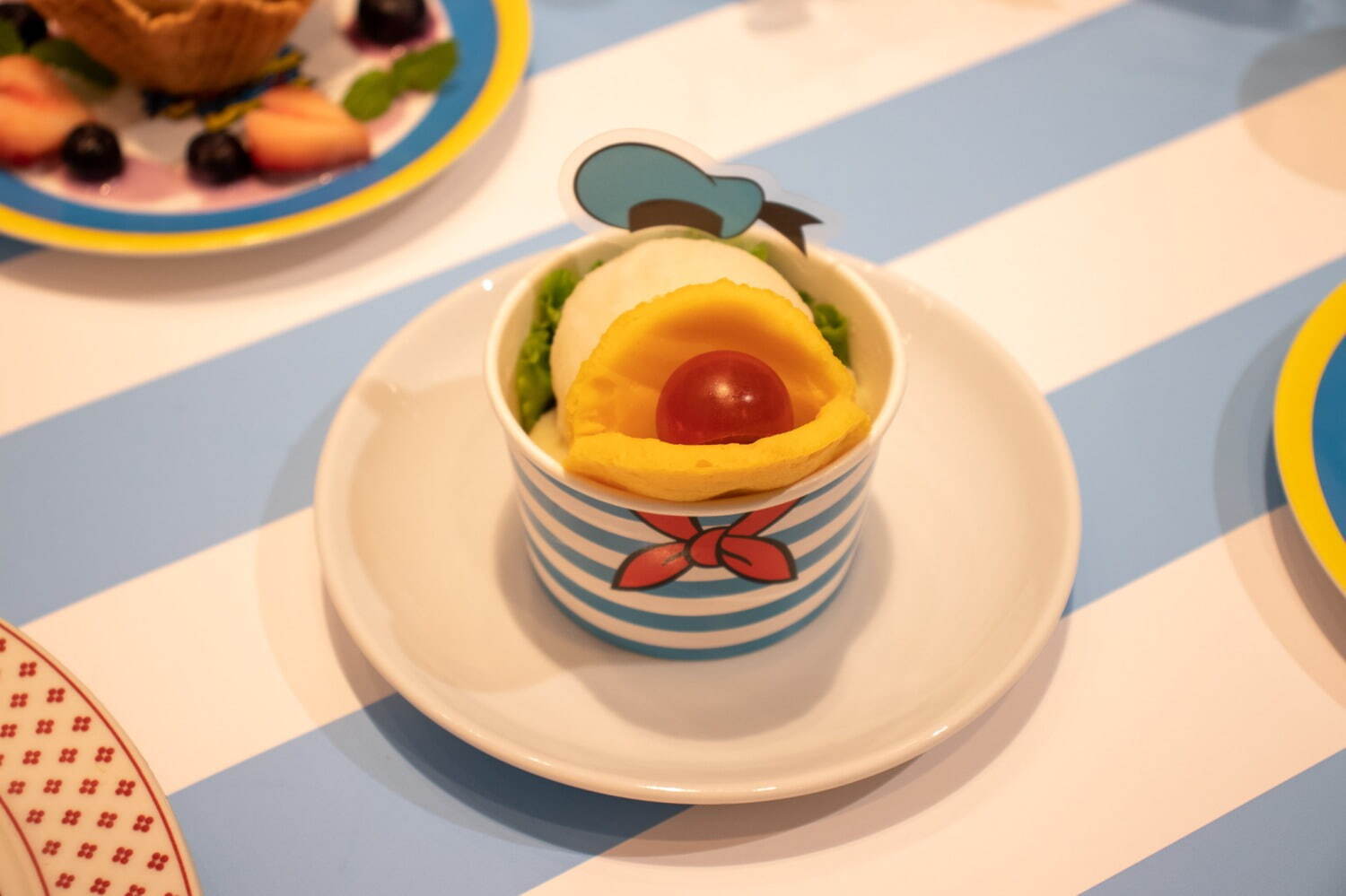 「ドナルドダック」OH MY CAFEが東京・大阪・名古屋にオープン、マリンルックのドナルドが主役｜写真39