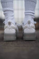 プーマ"厚底＆クリアソール"のウィメンズスニーカー、アトモス ピンク・エフアールツーとコラボ｜写真5