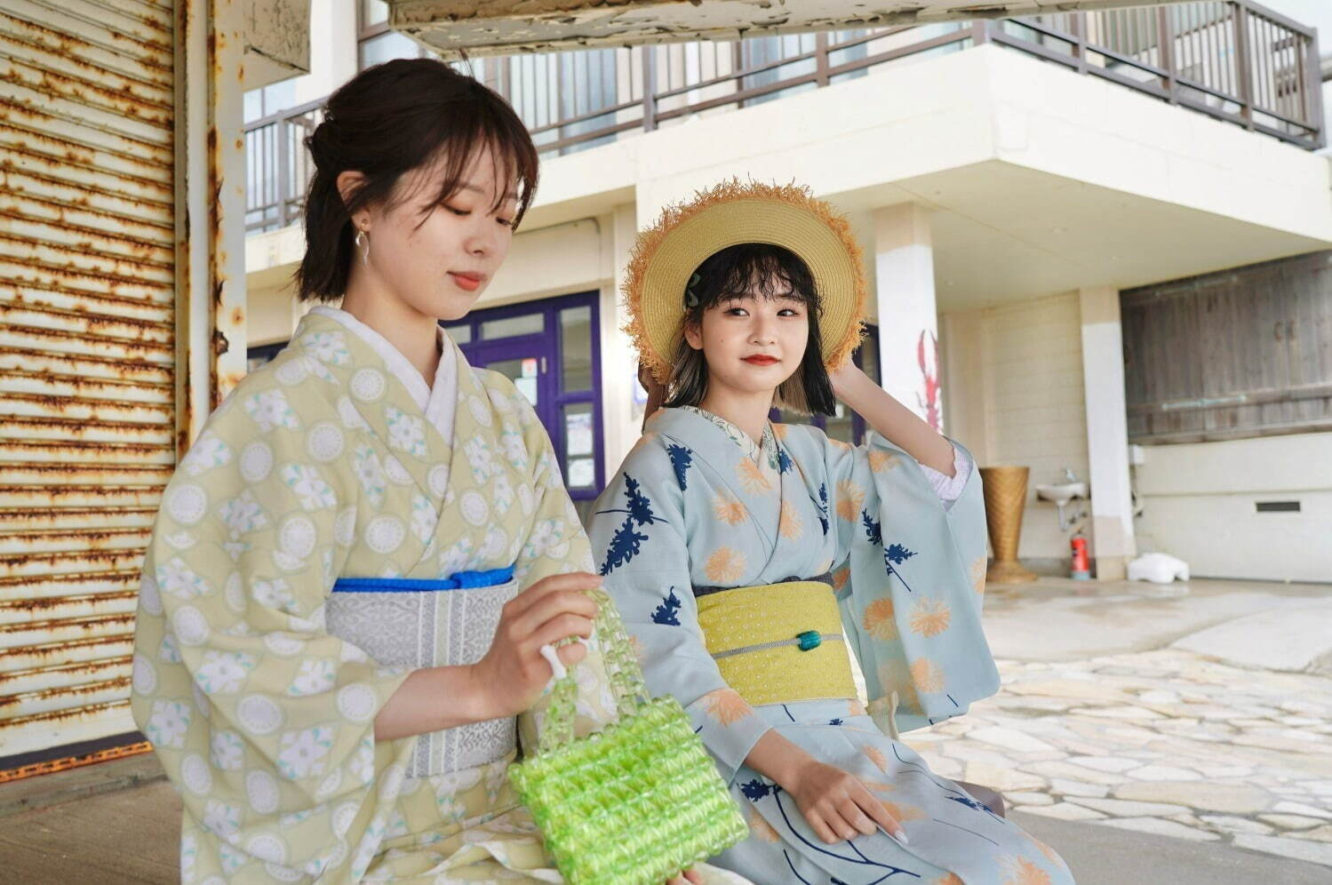 レディースゆかた特集【2022】人気ブランドのおしゃれな浴衣、大人かわいい花柄やレトロなチェック柄｜写真1