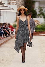 シャネル 2022/23年リゾートコレクション - 自由なスピリットを謳歌、モンテカルロの海辺にて｜写真25