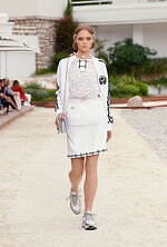 シャネル 2022/23年リゾートコレクション - 自由なスピリットを謳歌、モンテカルロの海辺にて｜写真34