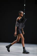 セリーヌ 2022年冬ウィメンズコレクション - パリジャン着想のマスキュリンルック｜写真76