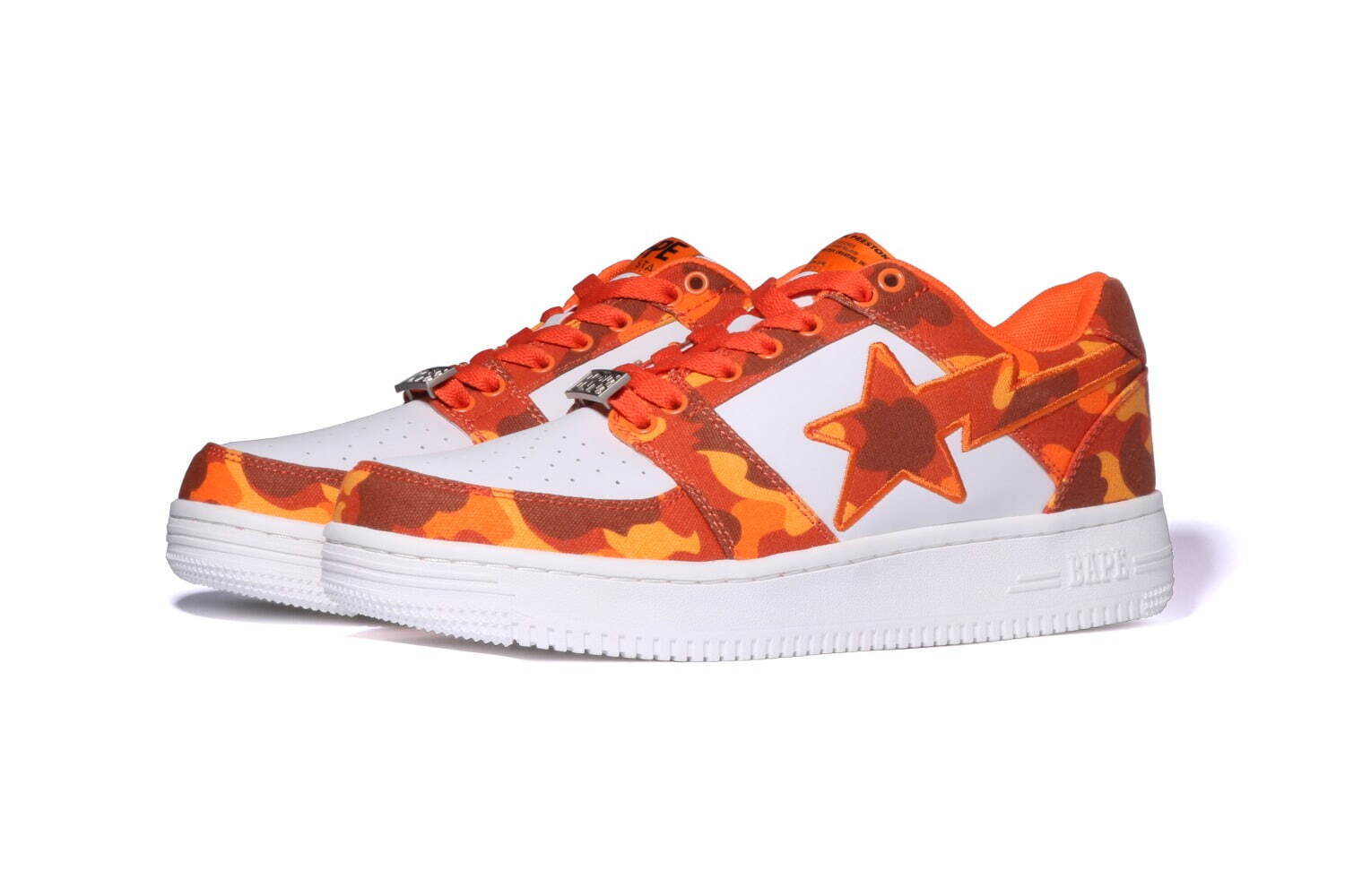 A BATHING APE  bapesta ステッチ　デザイン　フーディー