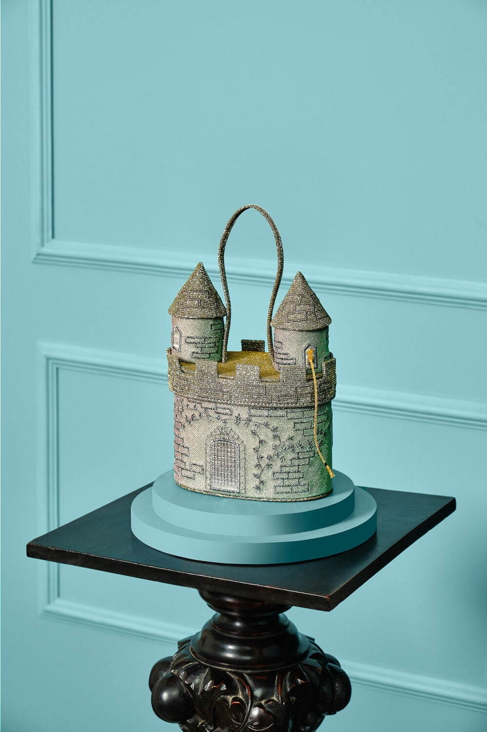 ルル ギネス「ラプンツェルのおとぎ話」着想のお城型バッグ、“サーカス