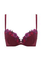 トリンプ、ニコライ・バーグマンとコラボランジェリー“フラワー刺繍”でグラデーションを表現｜写真12