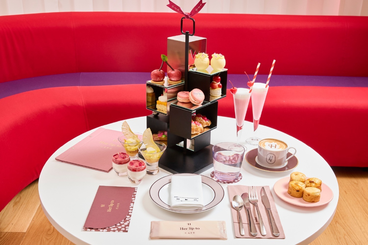 AfternoonTea - アフタヌーンティー 美女と野獣 プレートセット w300_beast-afternoontea1.jpg