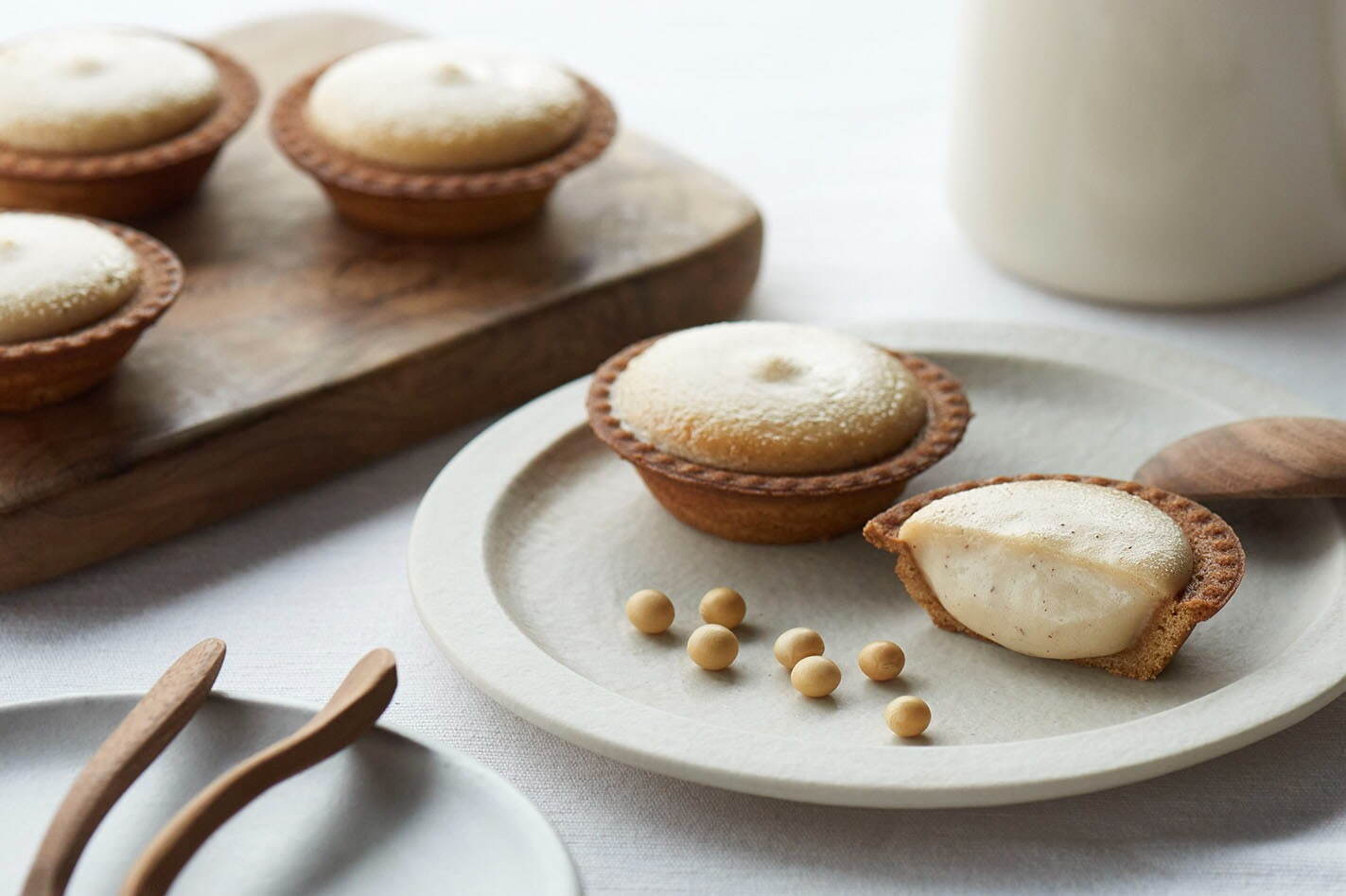 ベイク チーズタルト「植物うまれの SOY タルト」チーズ不使用、植物性の原料で作る限定タルト