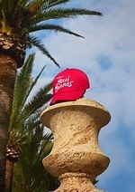 H&M新作“鮮やかなグラフィック入り”Tシャツ、“ボーダー柄”トートバッグ＆ビーチタオルも｜写真30