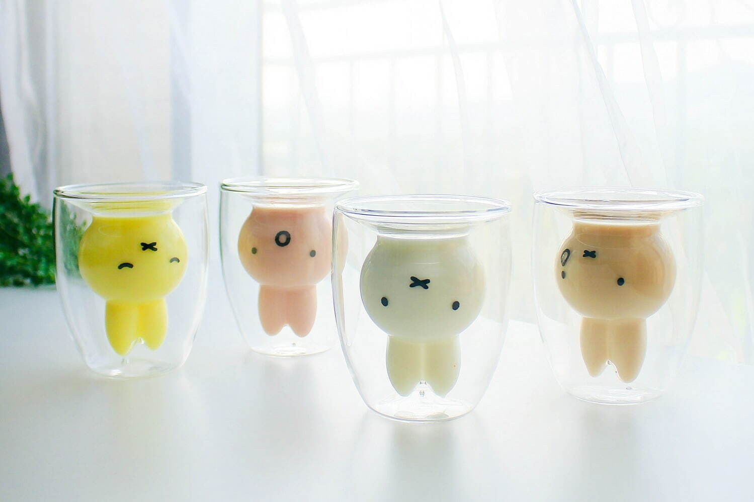 ミッフィーの“幻”ダブルウォールグラス再販へ、ドリンクを注ぐと顔がぷっくり｜写真1
