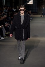 ジョン ローレンス サリバン(JOHN LAWRENCE SULLIVAN)、2010-2011年秋冬コレクション｜写真6