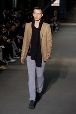 ジョン ローレンス サリバン(JOHN LAWRENCE SULLIVAN)、2010-2011年秋冬コレクション｜写真22