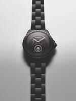 ★*様 CHANEL J12 時計 ダイアモンド　ブラック シャネルの腕時計「J12」“ダイヤモンドが回転する”新作、シック