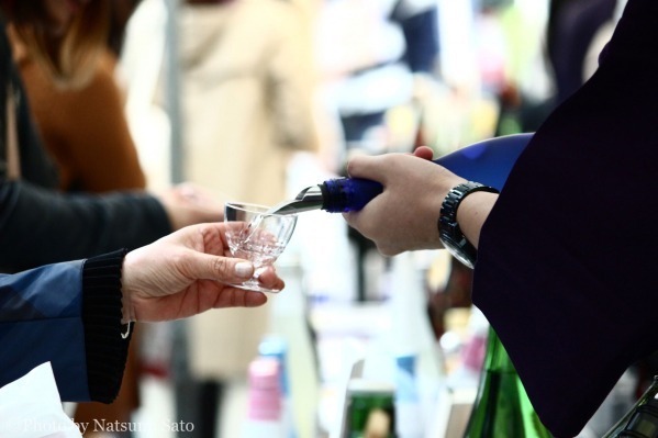 「和酒フェス」全国20酒蔵・100種以上の和酒“利き酒祭り”大阪で開催、ご当地フードも｜写真1
