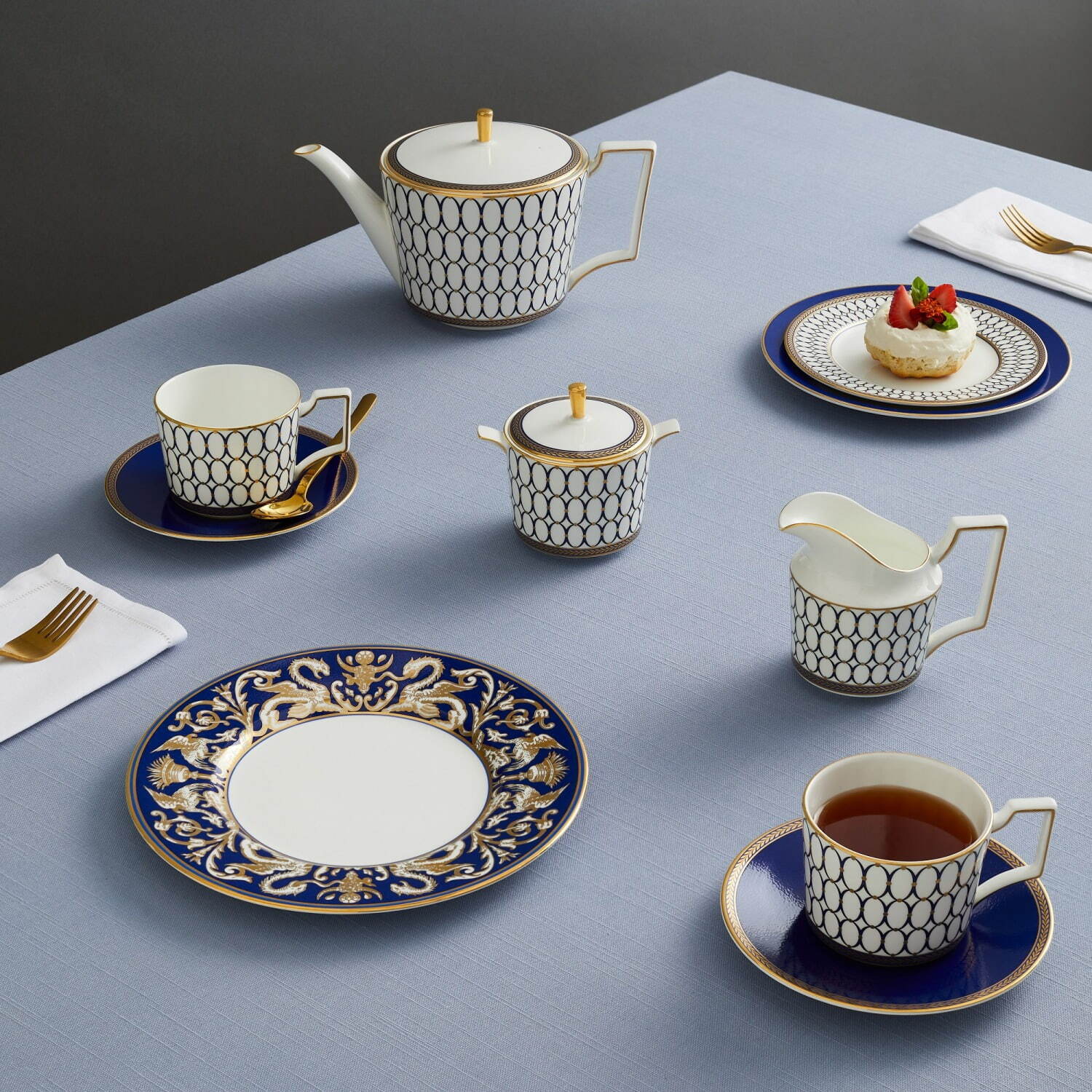 ウェッジウッド(WEDGWOOD) ルネッサンス ゴールド｜写真2