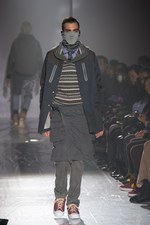 ホワイト マウンテニアリング(White Mountaineering)、2010-2011年秋冬コレクション｜写真17