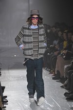 ホワイト マウンテニアリング(White Mountaineering)、2010-2011年秋冬コレクション｜写真18