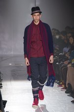 ホワイト マウンテニアリング(White Mountaineering)、2010-2011年秋冬コレクション｜写真21