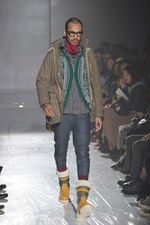 ホワイト マウンテニアリング(White Mountaineering)、2010-2011年秋冬コレクション｜写真28