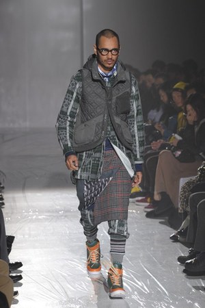 ホワイト マウンテニアリング(White Mountaineering)、2010-2011年秋冬コレクション｜写真12