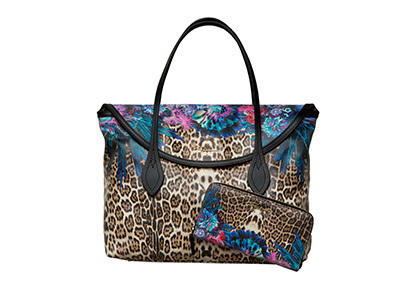 ロベルト カヴァリ、着物や生け花にインスパイアされた限定バッグ＆ウォレット発売