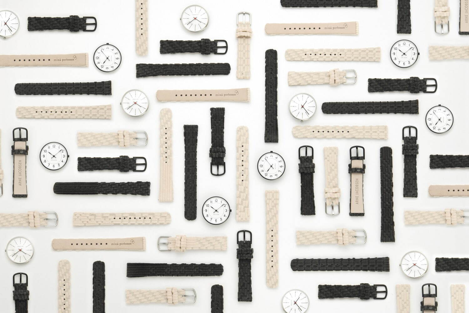 アルネ ヤコブセン×ミナ ペルホネンの腕時計、ランダムに織られたコーデュロイ素材のストラップ｜写真2