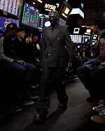 バレンシアガ 23年春コレクション - シンプルな中に生まれる大胆さ｜写真2