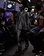 バレンシアガ 23年春コレクション - シンプルな中に生まれる大胆さ｜写真14