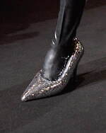 バレンシアガ 23年春コレクション - シンプルな中に生まれる大胆さ｜写真76