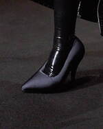 バレンシアガ 23年春コレクション - シンプルな中に生まれる大胆さ｜写真83