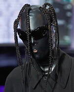 バレンシアガ 23年春コレクション - シンプルな中に生まれる大胆さ｜写真85