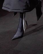 バレンシアガ 23年春コレクション - シンプルな中に生まれる大胆さ｜写真93